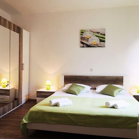Apartments Jelena باغ المظهر الخارجي الصورة