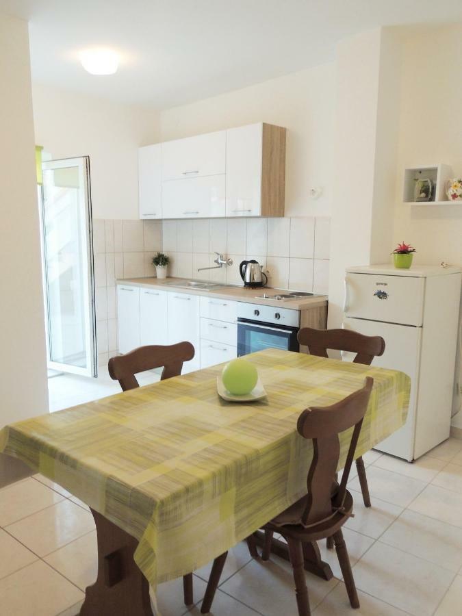 Apartments Jelena باغ المظهر الخارجي الصورة